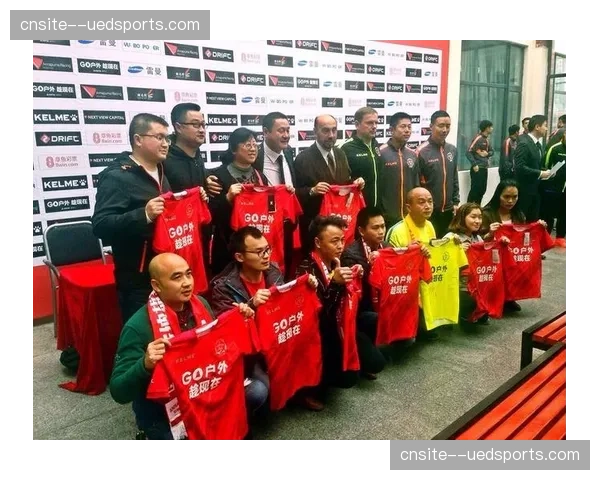 新鹏城冬训头重脚轻问题延续 后防线引援不足成赛季隐患